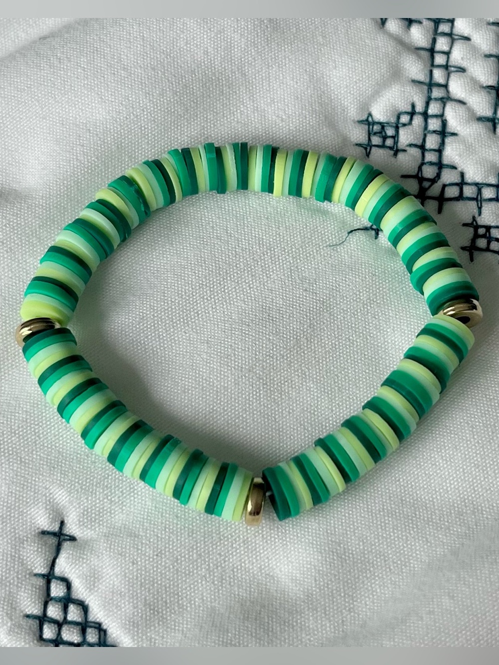 Green Striped Bead Stretch Bracelet - Unbranded